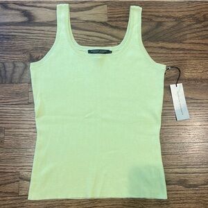 Adrienne Vittadini cashmere soft ribbed knit tank top- S
Light yellow 🍋-
-